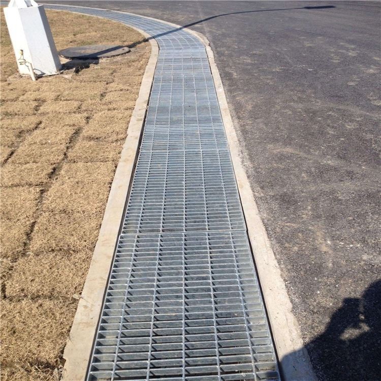 Adjustable Steel Grating